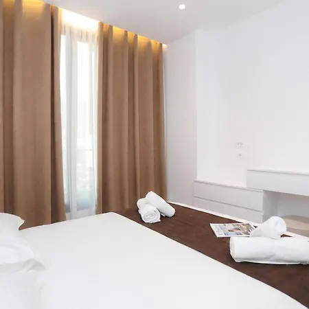 Apartment Sea Side Palm Modern - Happy Vlorë